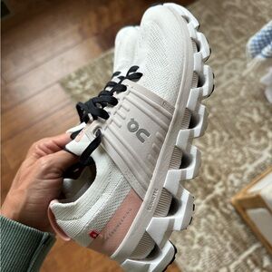 Cloudswift 3 - Ivory/Rose - worn once - no visible signs of wear